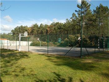 Polidesportivo da Praia Fluvial dos Olhos de Fervença